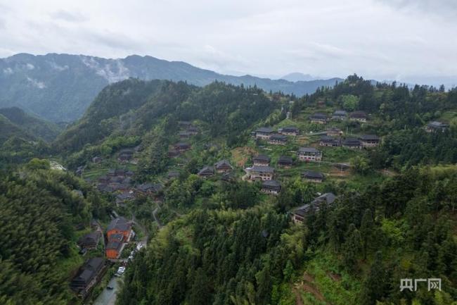 贵州从江高华瑶寨雨后美如画卷 清新雅致映山河