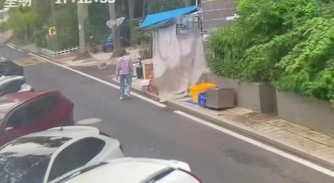 女子称海底捞遗失手机被保洁藏匿 事件已妥善处理