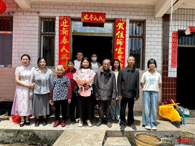 丈夫刷视频帮妻子找回亲姐 网络寻亲促成姐妹重逢