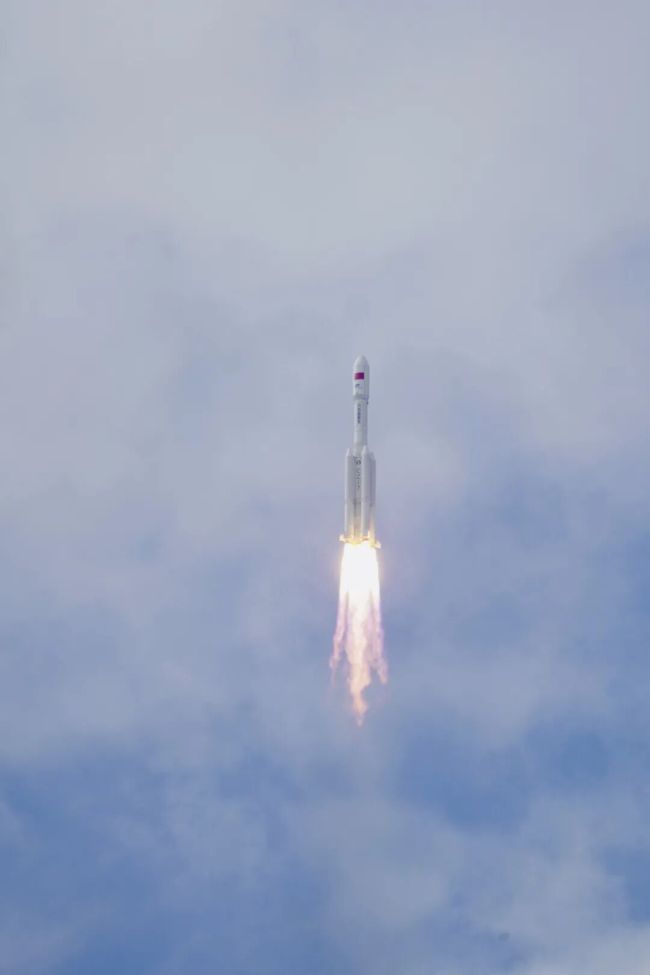 十送天舟纪念海报 发射圆满成功