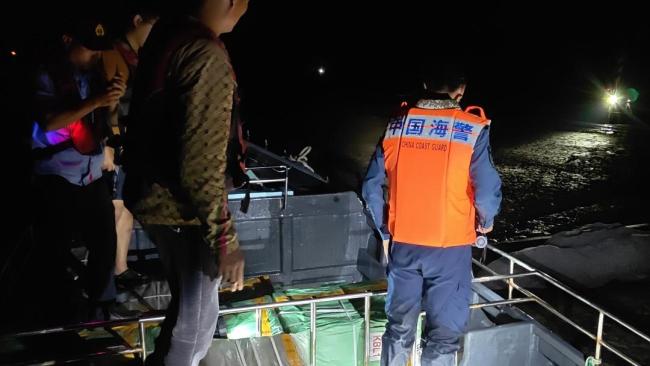海警查获一起海上走私香烟案