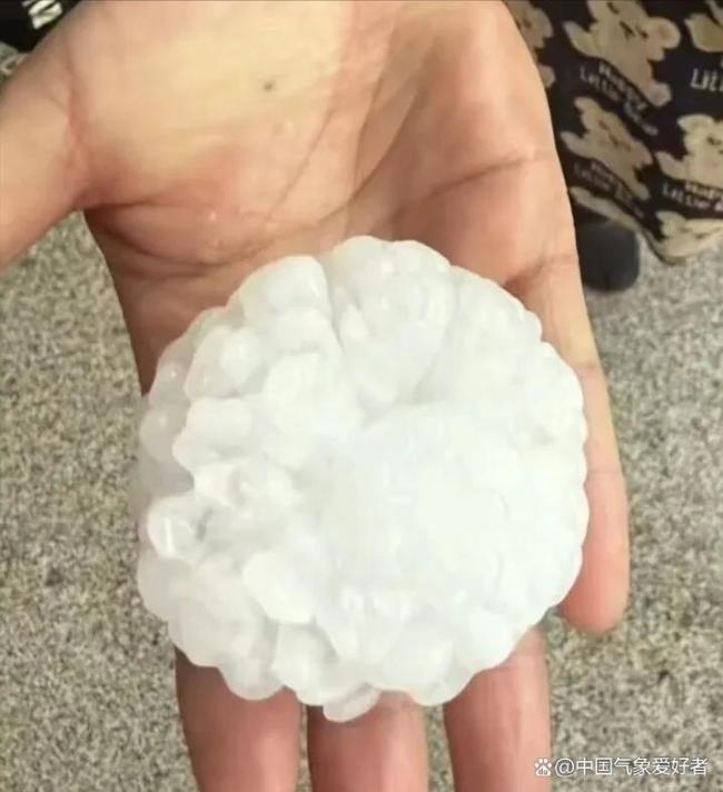 南方暴雨将迅速扩大增强 暖湿气流强势来袭
