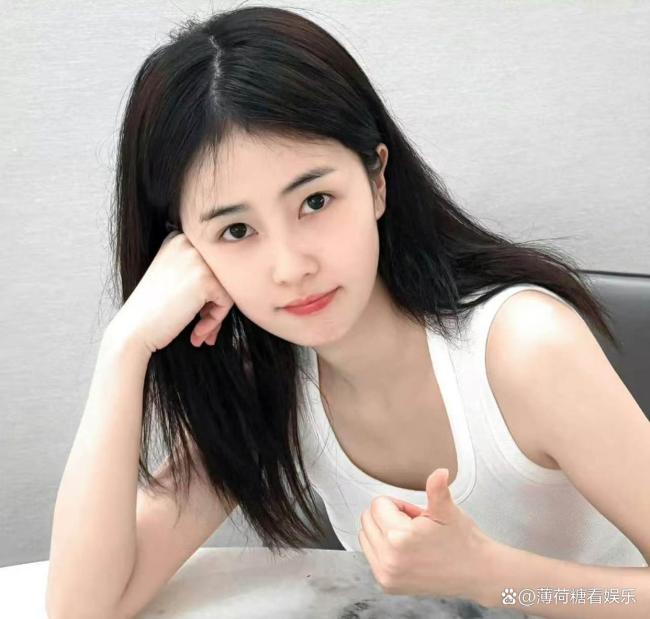 白鹿赵露思虞书欣扎堆开唱！95花集体跨界办演唱会，是宠粉还是割韭菜 演员跨界争议再起