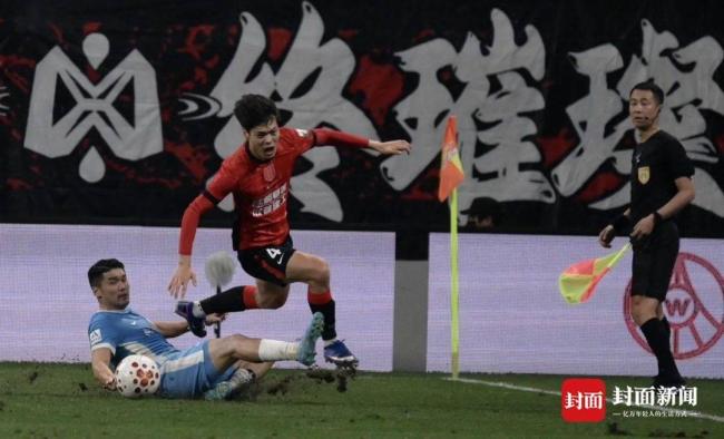 中超“首尾大战” 蓉城欲擒“虎”