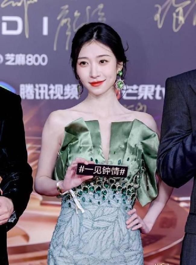 刘萧旭王格格新剧未播先火 懂成年人的情感剧