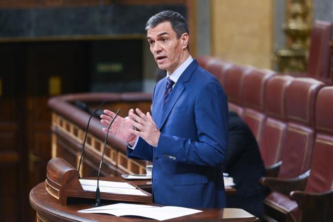 西班牙首相力挺挥旗球星