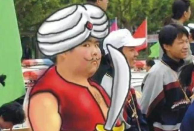 网红小胖面目大变 从演员到咖啡店雇主