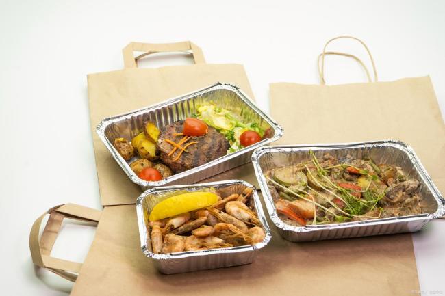 千万别用塑料容器加热食物