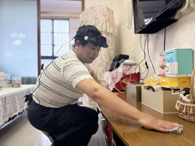 果農(nóng)邊干活邊給機器人當(dāng)老師 人人都是“AI教練”