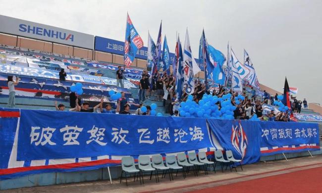 申花球员徐皓阳谈主场战平武汉三镇 比赛艰难但全力以赴
