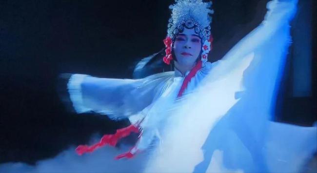 《主角》讓糙老頭演旦角，讓真正旦角去喂豬，卻成就了2個經(jīng)典 平凡眾生皆有高光