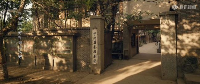 被大女主「騙」進(jìn)來后，才發(fā)現(xiàn)真正的主角另有其人 每個(gè)認(rèn)真生活的人都是主角