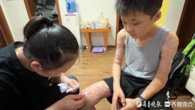 12岁励志男孩与林丹温暖“对决” 梦想照进现实