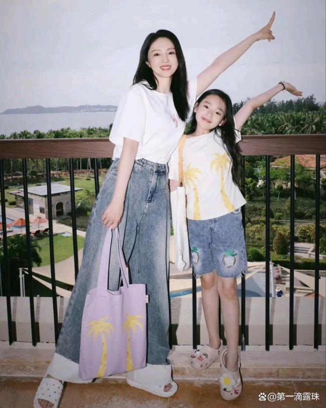 董璇为女儿小酒窝提前庆生 追星钦慕获温煦以待
