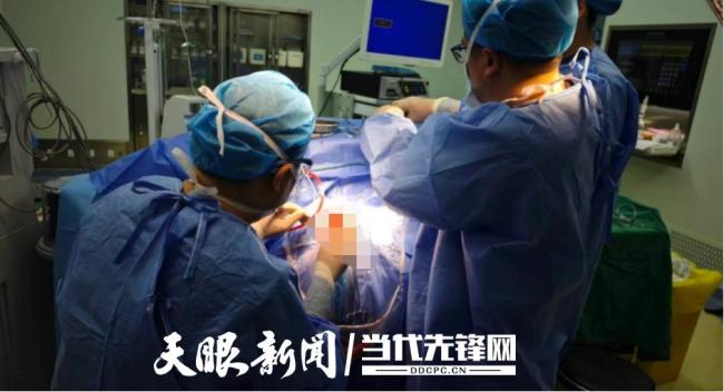 女子遭石頭砸中頭部當(dāng)場昏迷 緊急手術(shù)挽救生命
