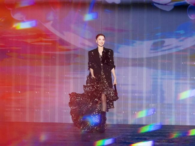 张柏芝宣告回归乐坛 重启音乐频道