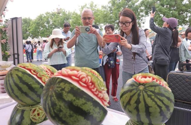 北京38歲的“大興西瓜節”不止“吃瓜”快樂