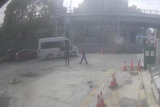 “黑車”跨省非法載客 2人被警方刑拘 非法運營隱患重重