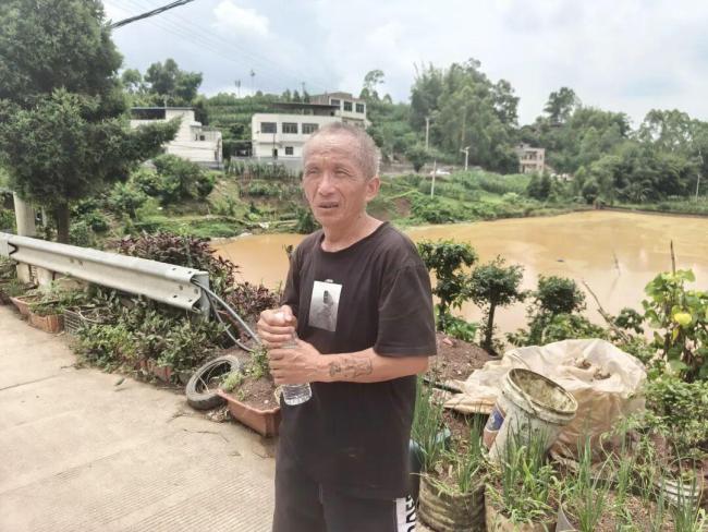 暴雨中电话叫醒大家的“谢会计”已遇难,村民回忆:他让我快跑,之后再没听到回音