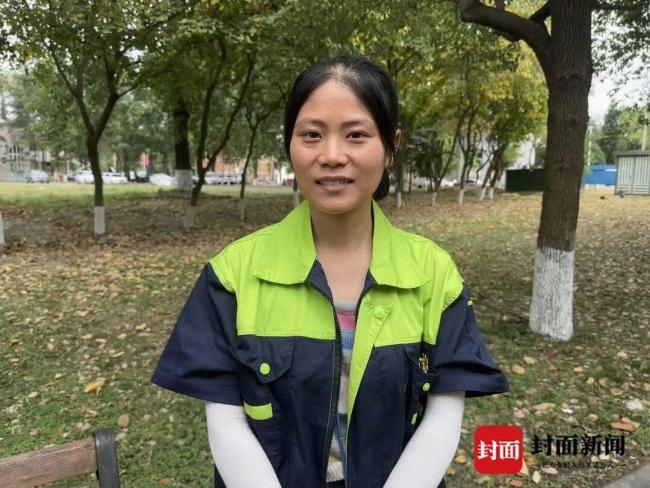 33岁环卫女工边扫地边考研