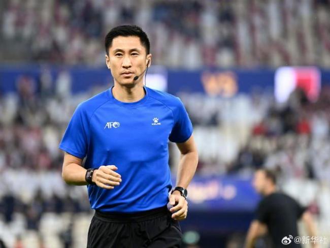 裁判马宁赴美备战世界杯 中国裁判再登世界舞台