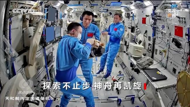 最長(zhǎng)“太空出差”圓滿(mǎn)收官 刷新駐留紀(jì)錄