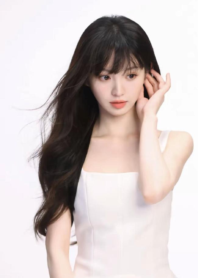 田曦薇素颜染发 真实自有光芒