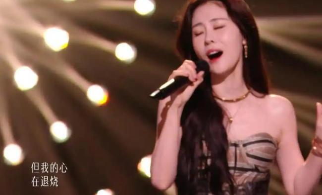 张碧晨求助歌手选歌 全网热议选曲难题