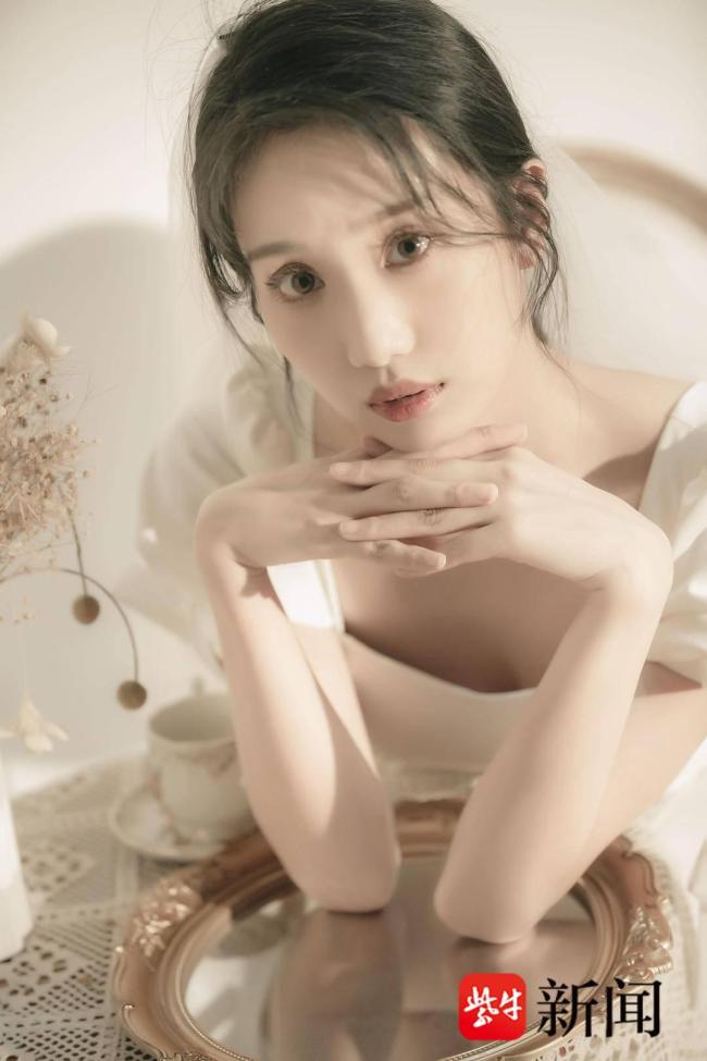 31歲美女模特祖孫三代同患罕見病 堅強(qiáng)面對命運(yùn)挑戰(zhàn)