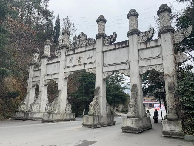 不想上班？辭職上山的年輕人最后還是下山了 修行不易