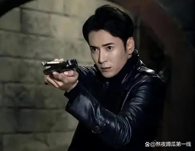 韩栋直播哭诉没戏拍 流量时代下的无奈泪目