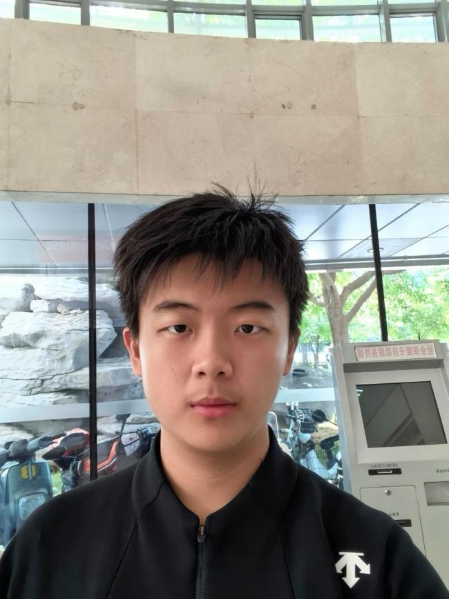 青岛二中毕业生分享高考故事 心态与静悟成就高分奇迹