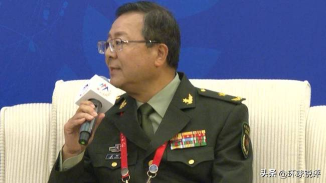 名嘴谈中国海警黄岩岛强势“亮剑” 文斗武备齐发力