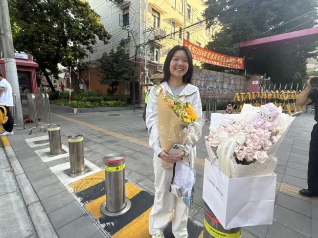 一天就考完 他们的高考已提前结束 春考助力轻松收官