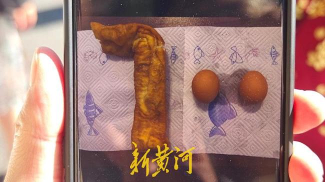 姥姥的高考早餐：油条折7配俩鸡蛋 寓意满分希望