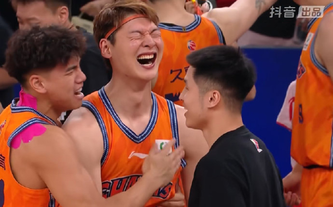 NBA高管：联盟曾讨论邀请CBA冠军参加杯赛，但赛程安排有困难