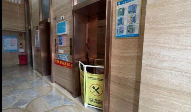 4名高考生被困電梯:一度呼吸困難 多方聯(lián)動(dòng)救援成功