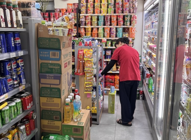 賣假煙的美宜佳又被過期食品絆倒 連鎖便利店管理難題浮現(xiàn)