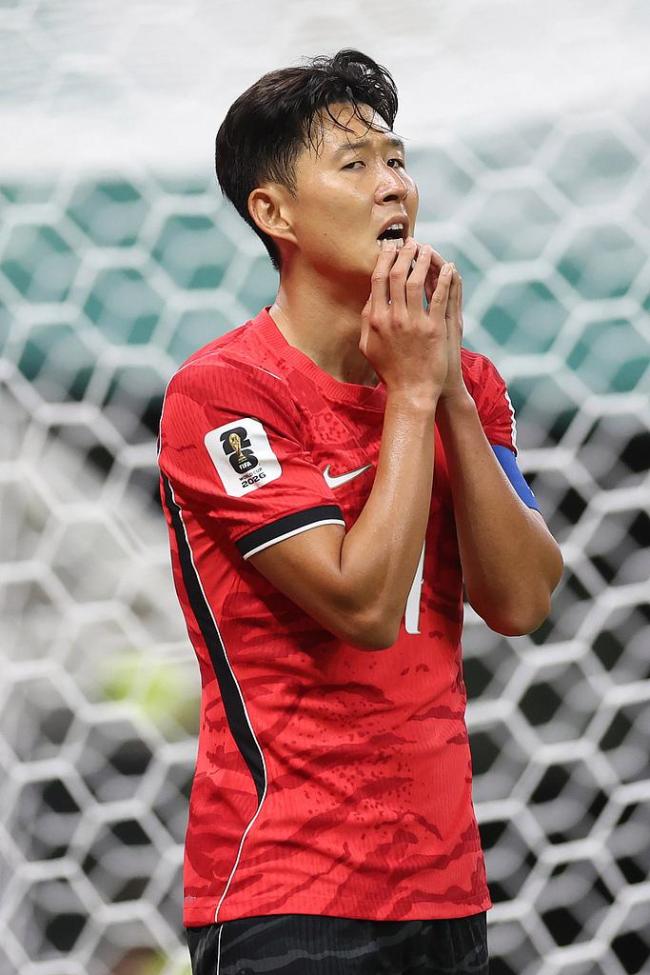 世界杯韩国逆转捷克取首胜 孙兴慜领衔出战