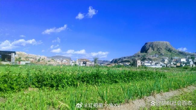 男子攀登火山口坠入高温硫磺湖身亡 网红极限挑战酿悲剧