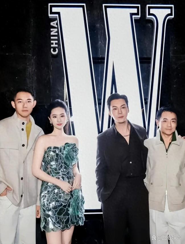 刘亦菲陈伟霆合影被赞似豪门继承人