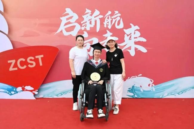 高位截瘫男生回应考研成功 生命久如暗室，明写春诗