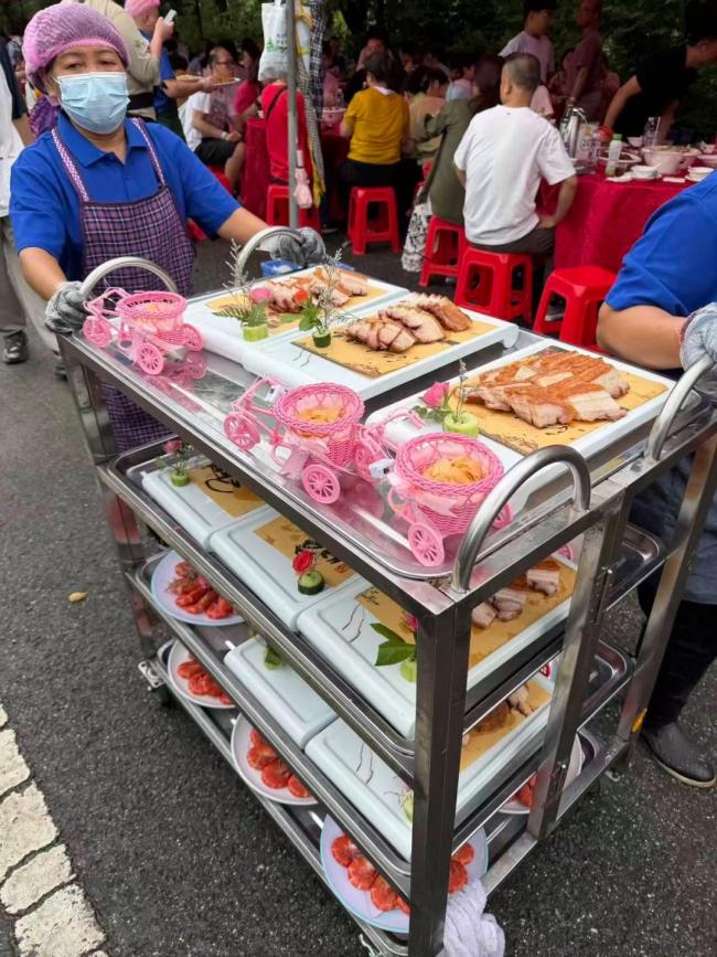 广州海珠湿地龙船景举行 非遗与科技共舞