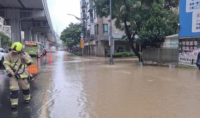 港媒：民进党炒作台北淹水议题