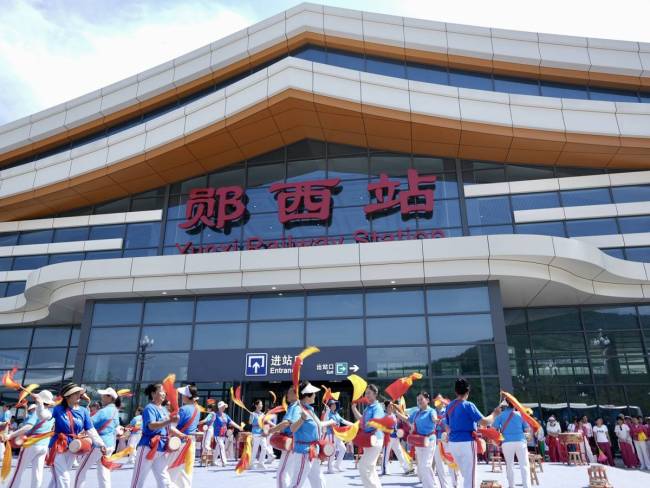湖北到陕西15分钟 只来得及看1个进球 秦岭隧道里的世界杯体验