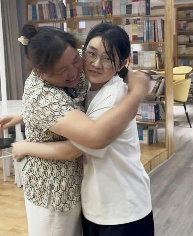 被全网祝福的他们，出分了 温情后续揭晓
