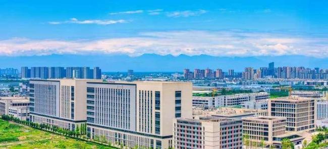 全球首创双抗ADC新药在成都首发上市 开启肿瘤治疗新时代