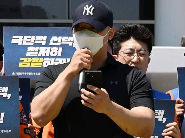韩国29岁女消防员被多次强迫陪酒自杀事件细节曝光,已有17人被停职