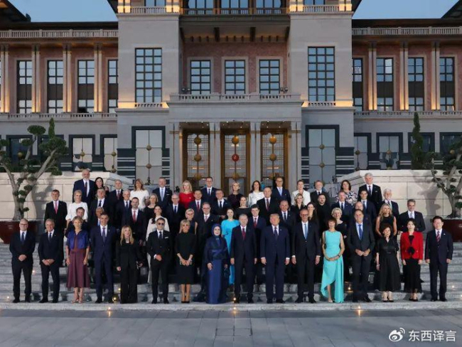埃尔多安挽特朗普胳膊带路 力挺美国总统