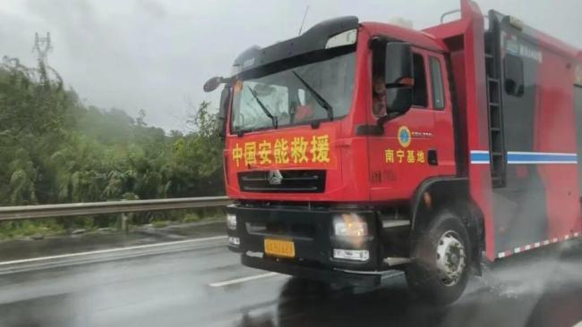 六蓝水库村民讲述房子被夷为平地 紧急救援与群众转移进行中